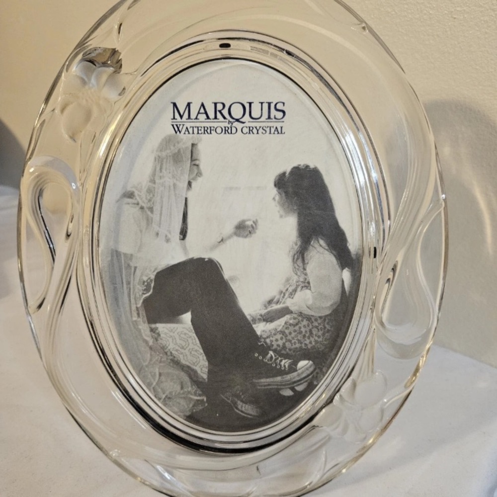 Waterford Crystal Marquis Clear Oval Crystal Photo Frame 10 x 7.5” Free Standing